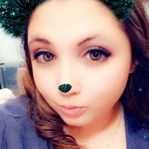 Meet your Posher, Celina